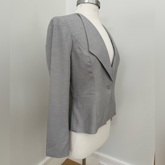 WHITE HOUSE BLACK MARKET Herringbone Suiting Blazer - Picture 6 of 13